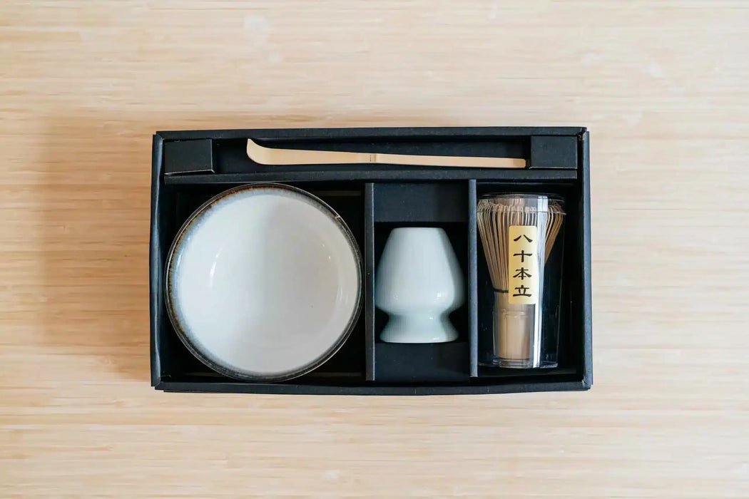 JAPANS MATCHA SET WIT - met witte kom (4 of 5-delig)